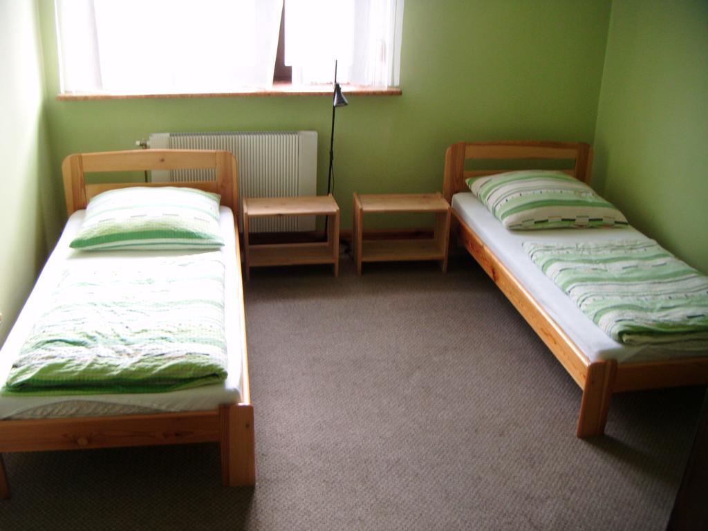 Hostel Drzymaly Poznań Esterno foto